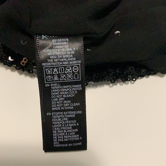 🌟FOREVER 21 Sequin Cropped Top🌟 - Picture 7 of 7